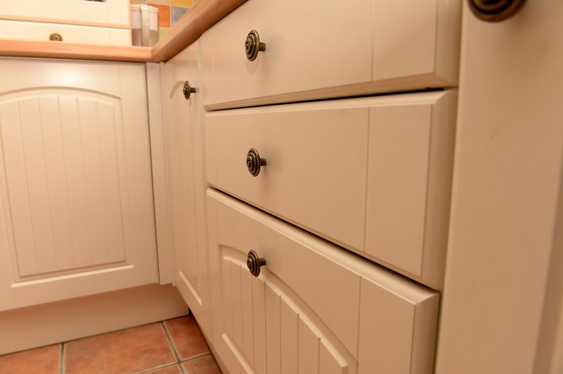 Kitchen Cabinets Refacing in Kokomo, IN